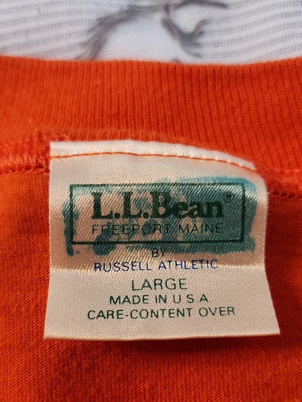 Vintage 90's LL Bean Russell Athletic Orange Pocket T-shirt - Picture 7 of 8